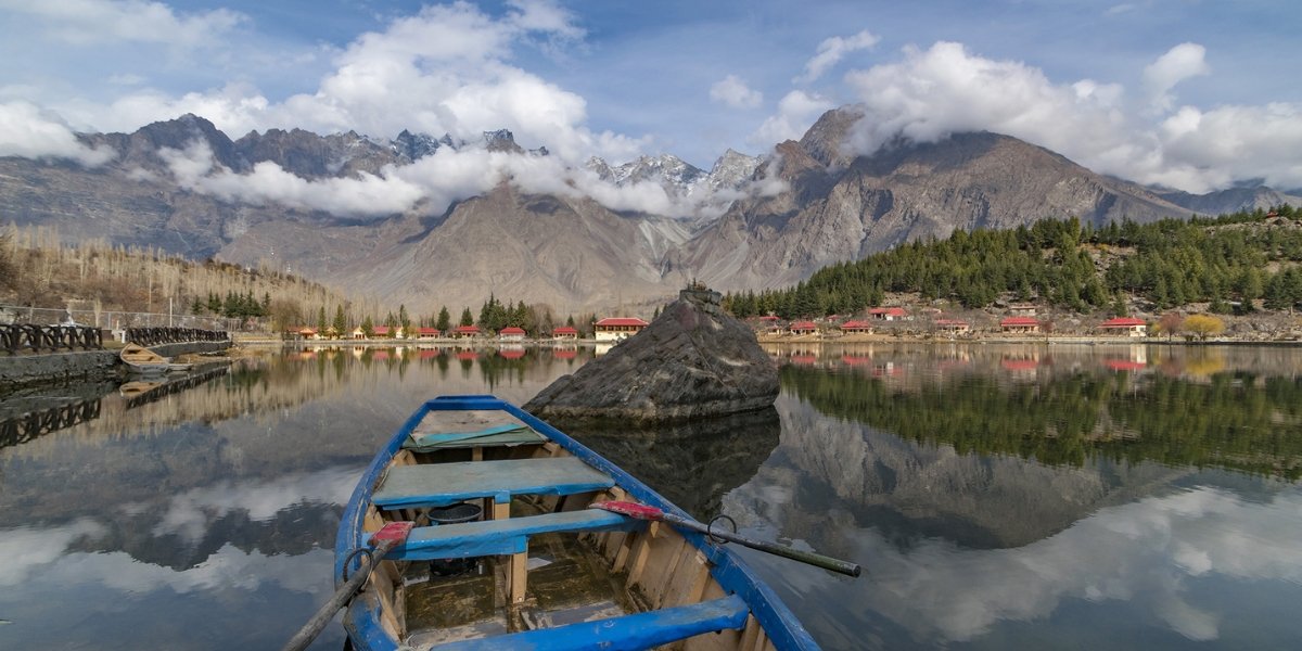 Shangrila Lake Summer