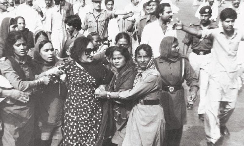 Protesters demonstrate against military rule during Pakistan’s Movement for the Restoration of Democracy.